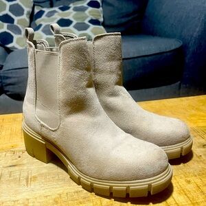 Madden Girl Ankle-High Chelsea Boots Sz 8.5